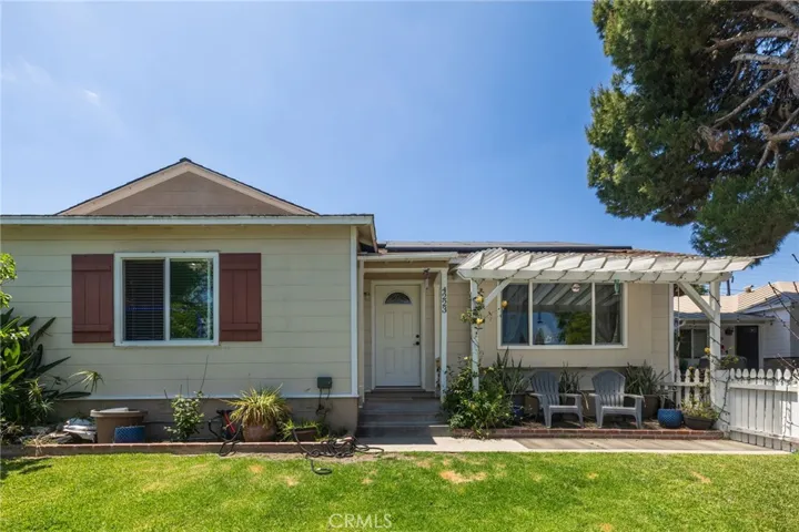 4223 Hackett Avenue, Lakewood, California 90713