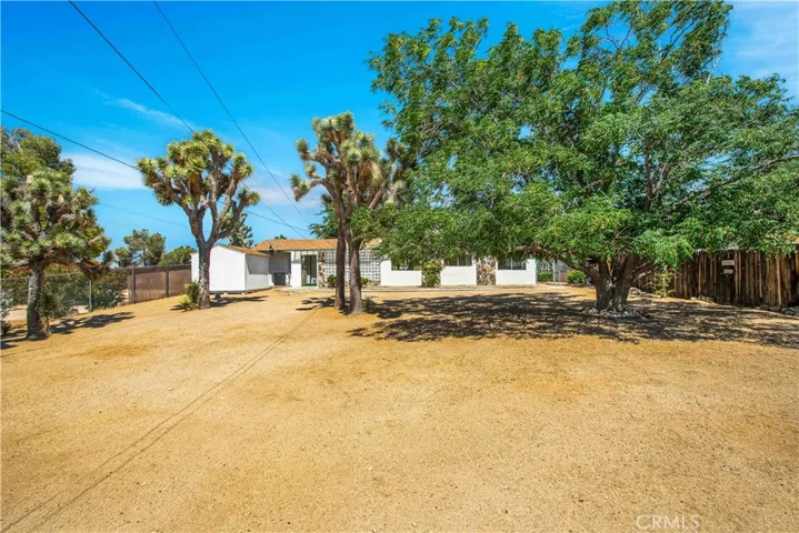 7976 Joshua Lane, Yucca Valley, California 92284