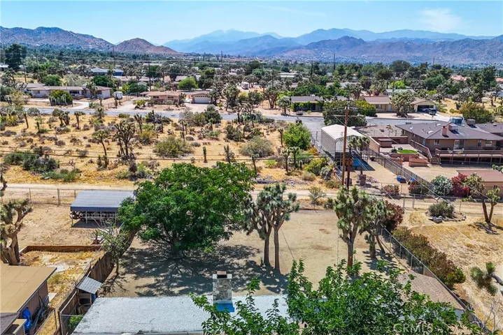 7976 Joshua Lane, Yucca Valley, California 92284