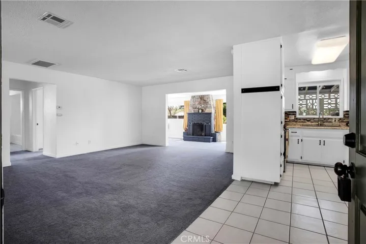 7976 Joshua Lane, Yucca Valley, California 92284