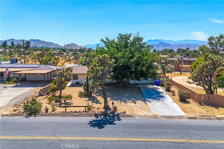 7976 Joshua Lane, Yucca Valley, California 92284