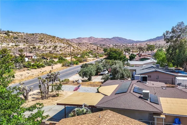 7976 Joshua Lane, Yucca Valley, California 92284