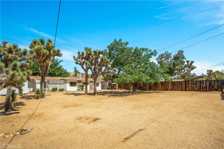 7976 Joshua Lane, Yucca Valley, California 92284