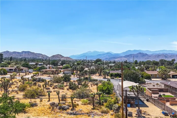 7976 Joshua Lane, Yucca Valley, California 92284