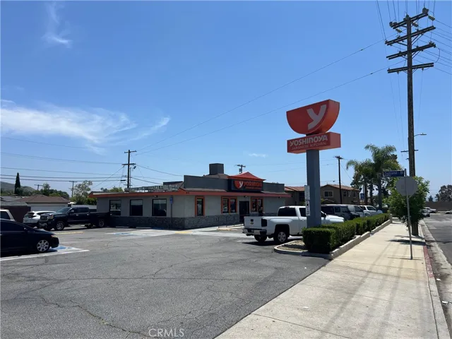 8440 Sunland Boulevard, Sun Valley, California 91352