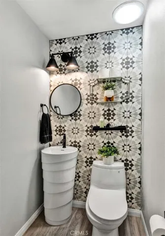 Powder room