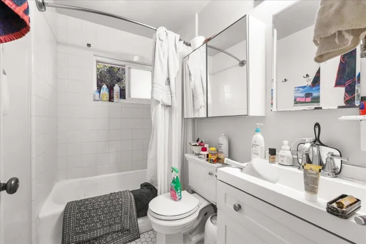 1001 Miramonte Avenue, Mountain View, California 94040