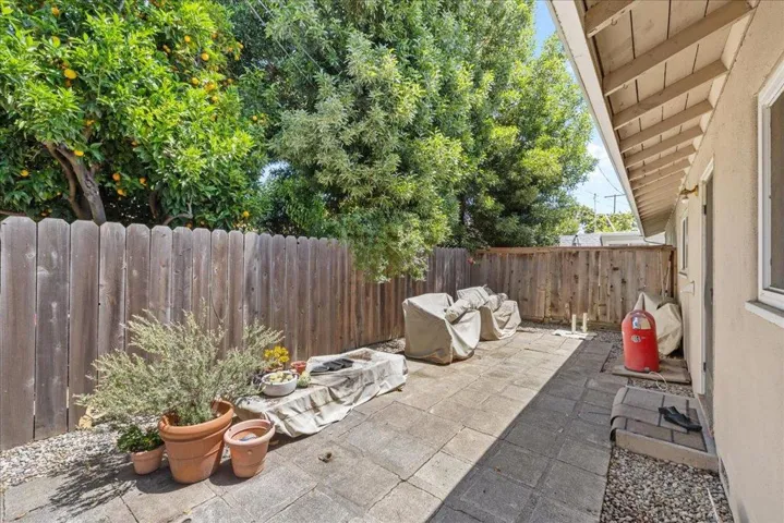 1001 Miramonte Avenue, Mountain View, California 94040