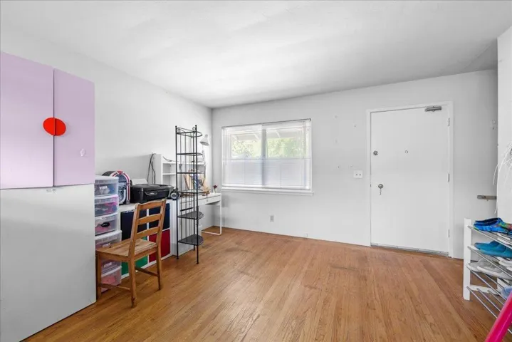 1001 Miramonte Avenue, Mountain View, California 94040