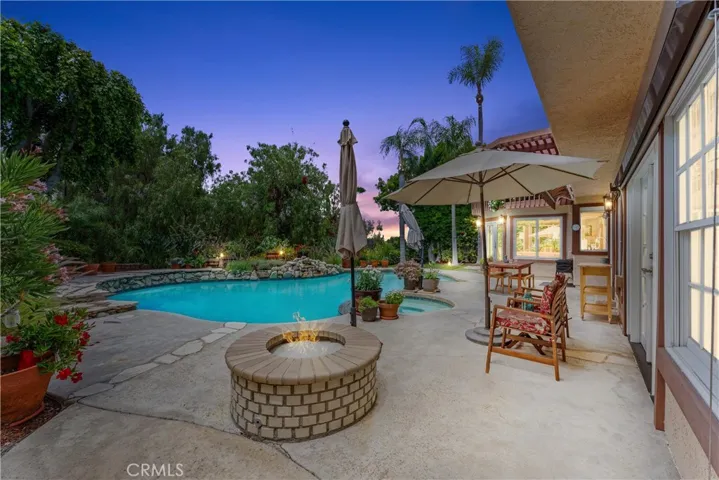 Enjoy gorgeous sunsets next to your firepit