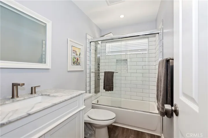 Upstairs Hall Bathroom