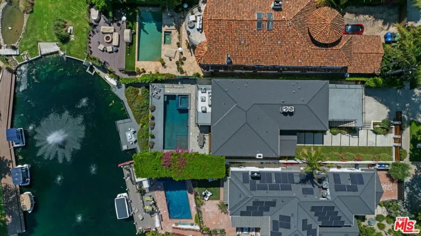 10060 Toluca Lake Avenue, Toluca Lake, California 91602