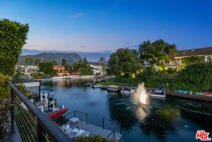 10060 Toluca Lake Avenue, Toluca Lake, California 91602