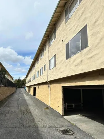 3820 Park Boulevard, Palo Alto, California 94306