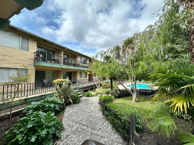 3820 Park Boulevard, Palo Alto, California 94306
