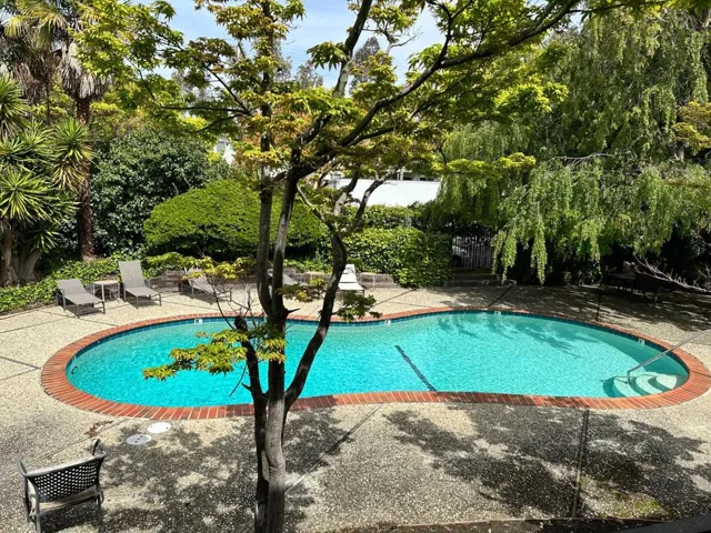 3820 Park Boulevard, Palo Alto, California 94306