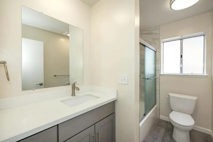 3820 Park Boulevard, Palo Alto, California 94306