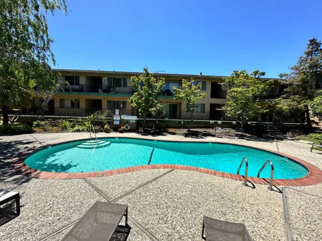 3820 Park Boulevard, Palo Alto, California 94306
