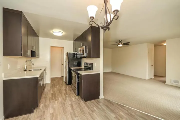 3820 Park Boulevard, Palo Alto, California 94306