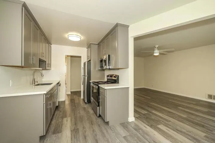 3820 Park Boulevard, Palo Alto, California 94306