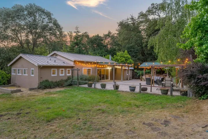 100 Zayante School Road, Felton, California 95018