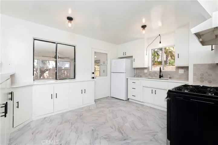 2175 1/2 Tustin Avenue, Costa Mesa, California 92627