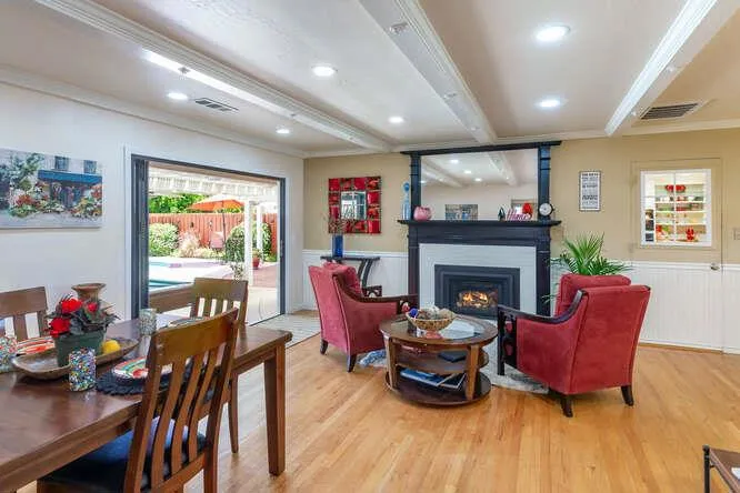 727 W 6th, Gilroy, California 95020