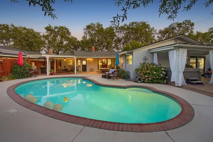 727 W 6th, Gilroy, California 95020