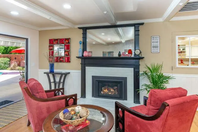 727 W 6th, Gilroy, California 95020