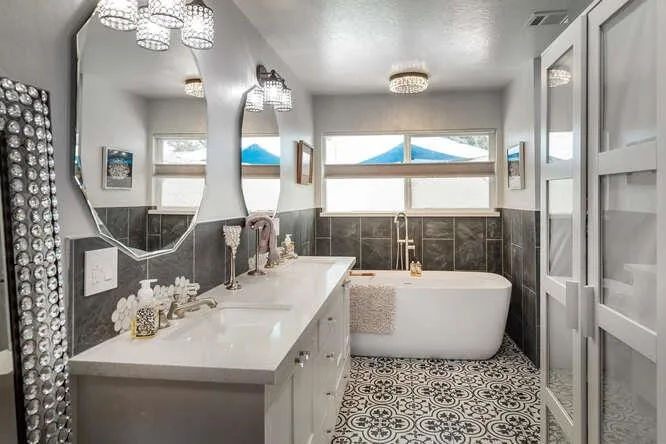 727 W 6th, Gilroy, California 95020