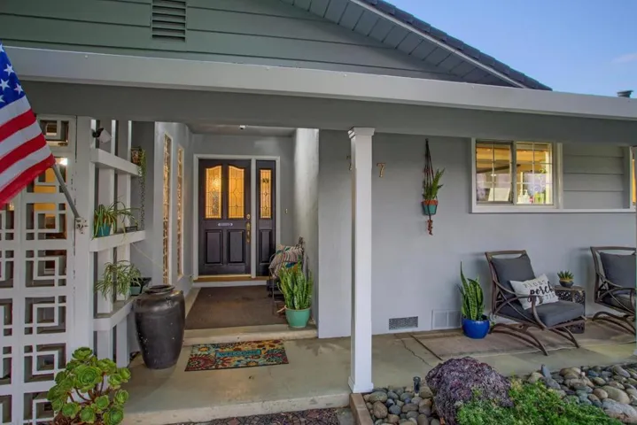 727 W 6th, Gilroy, California 95020