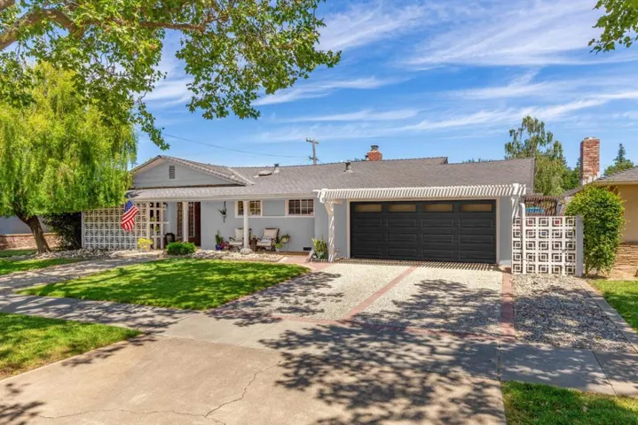 727 W 6th, Gilroy, California 95020