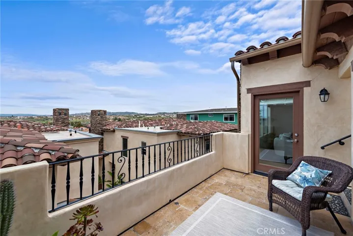 117 Avenida Del Reposo F, San Clemente, California 92672