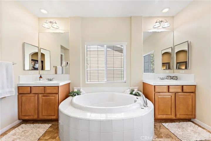 61 Bedstraw Loop, Ladera Ranch, California 92694
