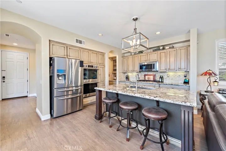 61 Bedstraw Loop, Ladera Ranch, California 92694