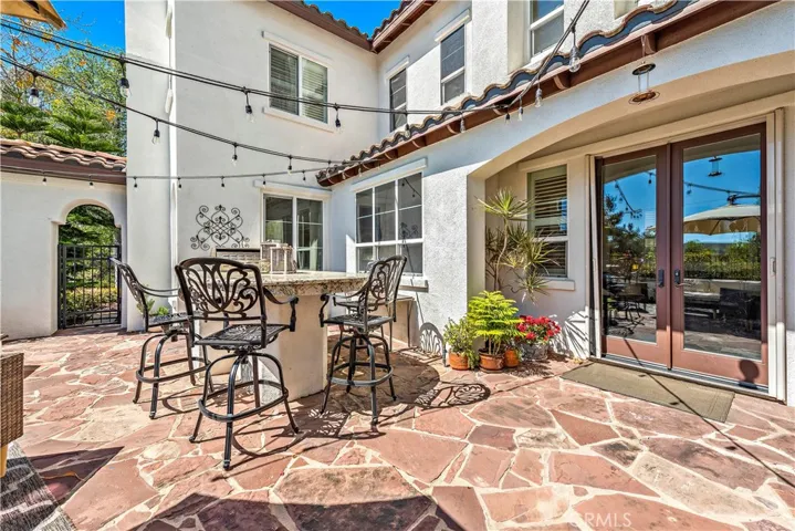 61 Bedstraw Loop, Ladera Ranch, California 92694