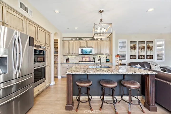 61 Bedstraw Loop, Ladera Ranch, California 92694