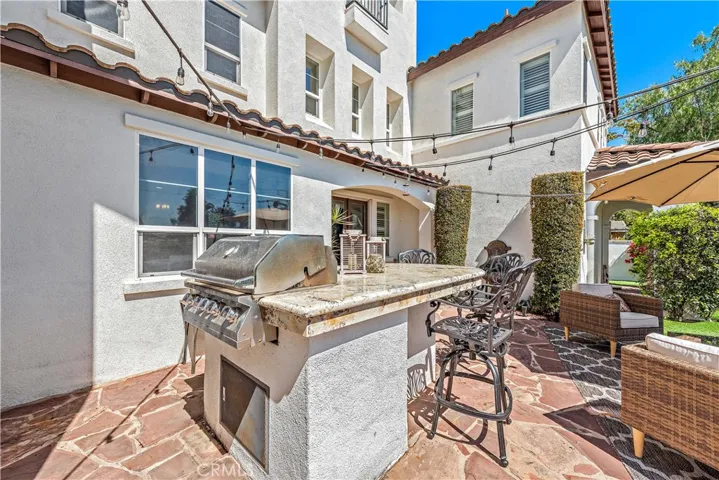 61 Bedstraw Loop, Ladera Ranch, California 92694