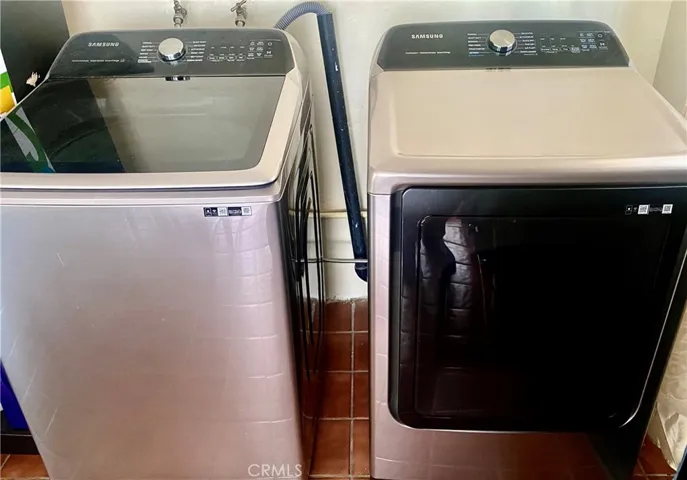 Washer & Dryer
