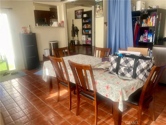 Large enclosed Patio