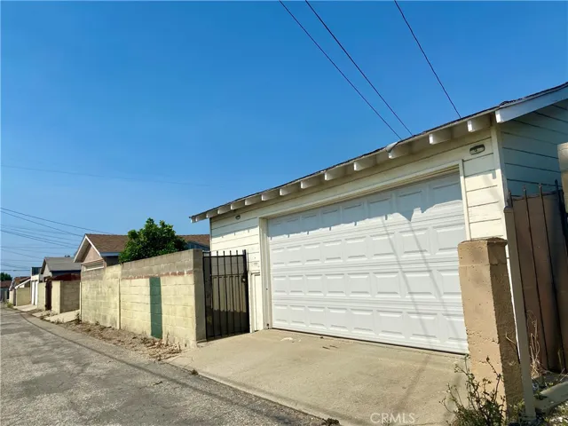 Detached Two Car Garage
