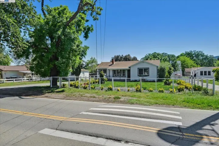 715 Sycamore Rd, Pleasanton, California 94566