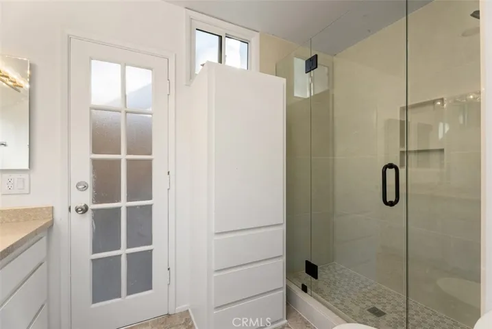 primary bathroom 2