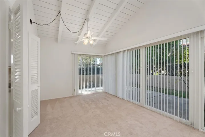 formal dining roon