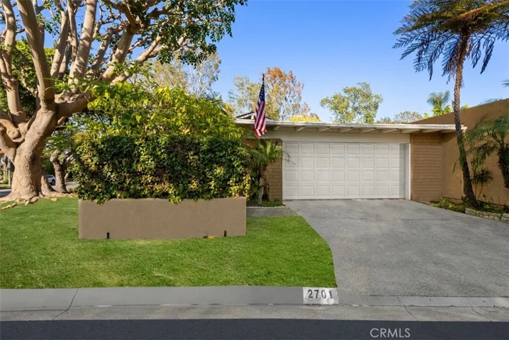 2701 Vista Umbrosa, Newport Beach, California 92660