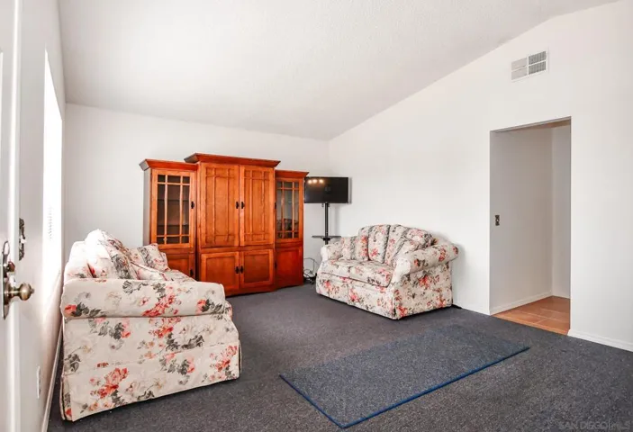 5135 Loma Verde, Oceanside, California 92056