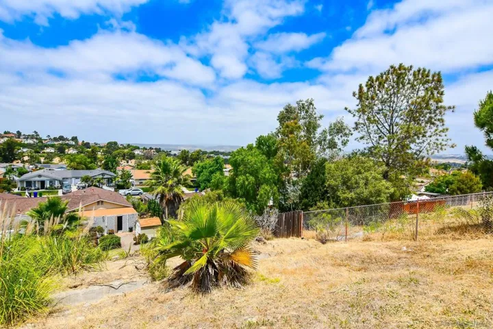 5135 Loma Verde, Oceanside, California 92056