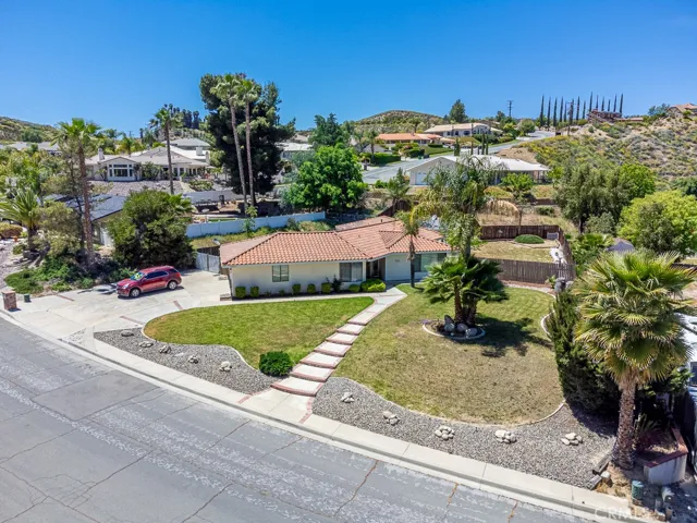 26565 Valle Heights Road, Hemet, California 92544