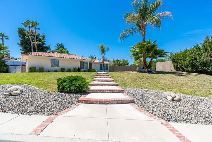26565 Valle Heights Road, Hemet, California 92544