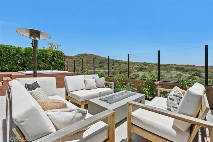 130 Roundhouse, Irvine, California 92618